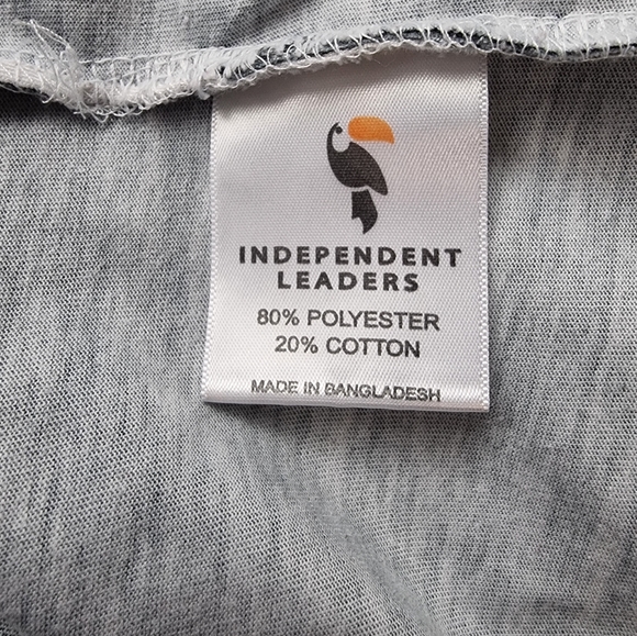 Independent Leaders Floral T-Shirt & Maroon UniQlo Button Down Oversirt - Picture 7 of 13